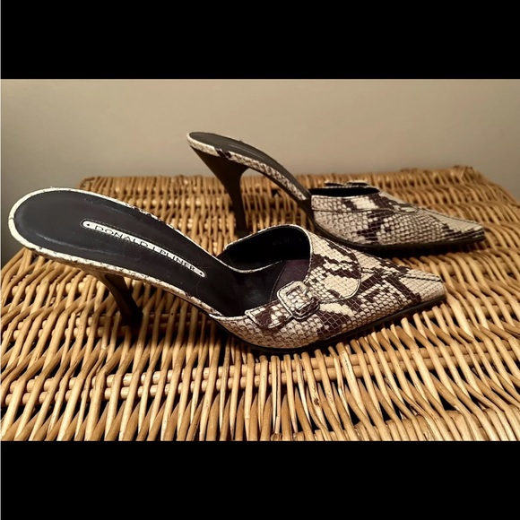DONALD J. PLINER High Heel Mules. Embossed Python Snake Pattern. Women’s 9 - Picture 6 of 9